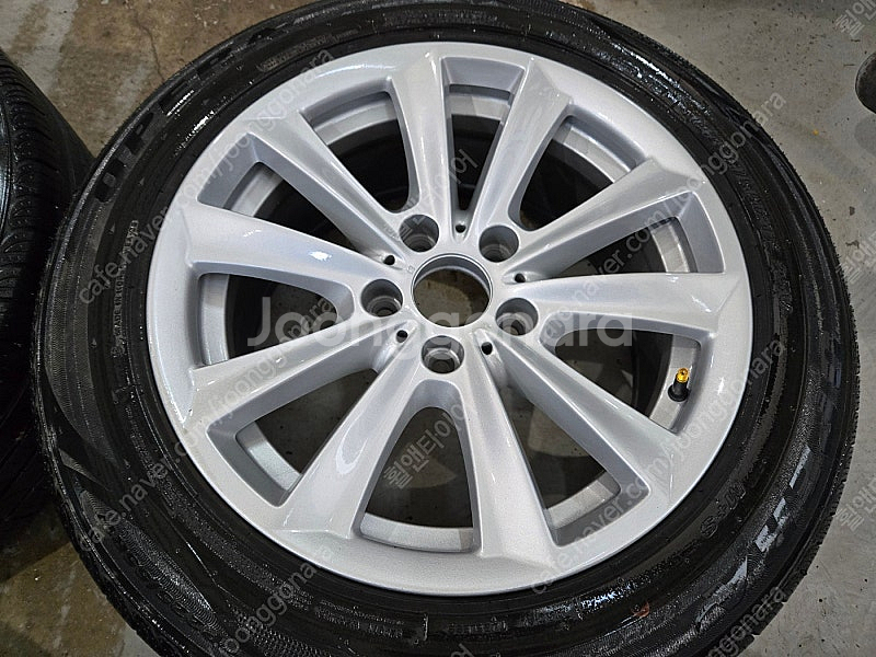 (판매) f10 bmw5시리즈 17인치 휠타이어 판매합...--2