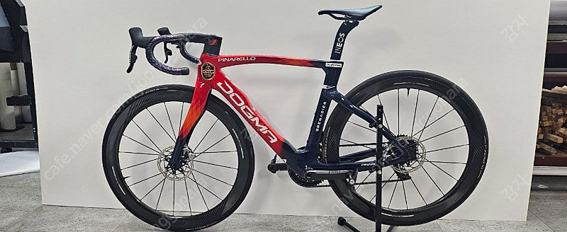 피나렐로 도그마F 이네오스 팀카 판매합니다--7