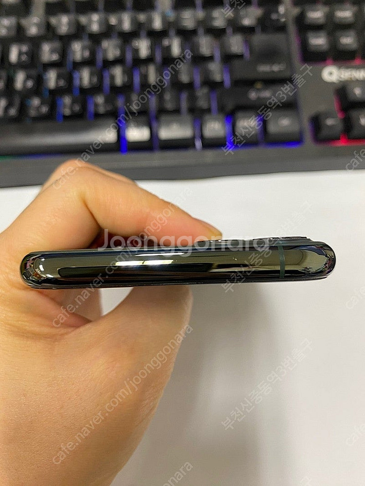 198100 아이폰11프로 그린 외관깔끔 64GB 무잔...--3