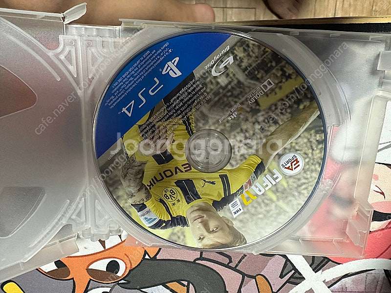 PS4 본체 및 패드 두 개,타이틀 8장 일괄 판매합니...--6