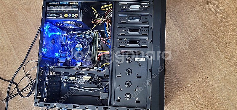 데스크탑 팝니다. cpu i5 4690 gpu gtx6...--2