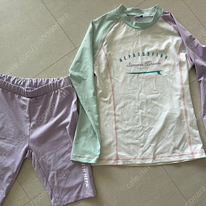 네파 키즈 래쉬가드