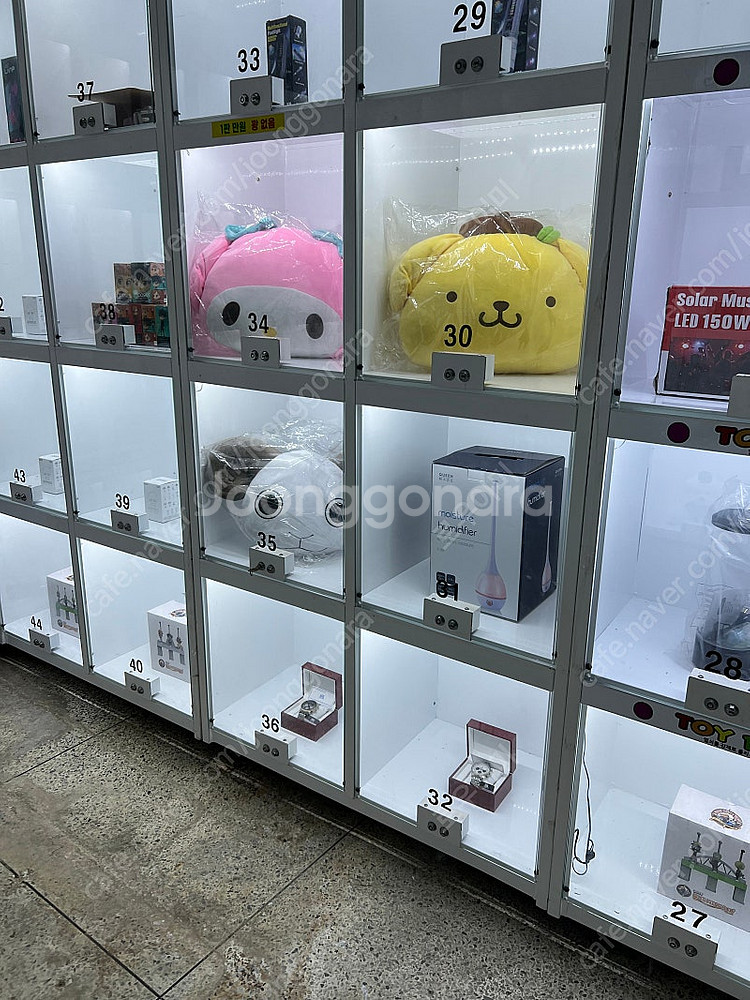 꽝없는 뽑기기계 팝니다 토이박스도 팝니다--3