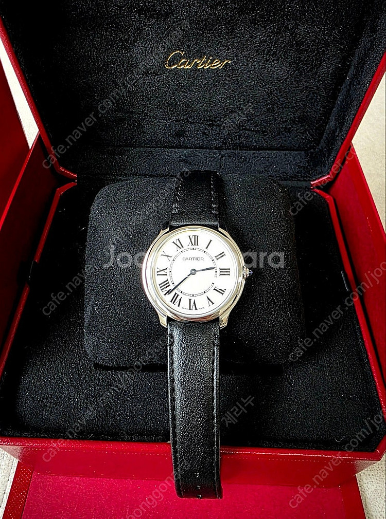 까르띠에 롱드 머스트 퀘츠 36mm (2030년까지 보...--2