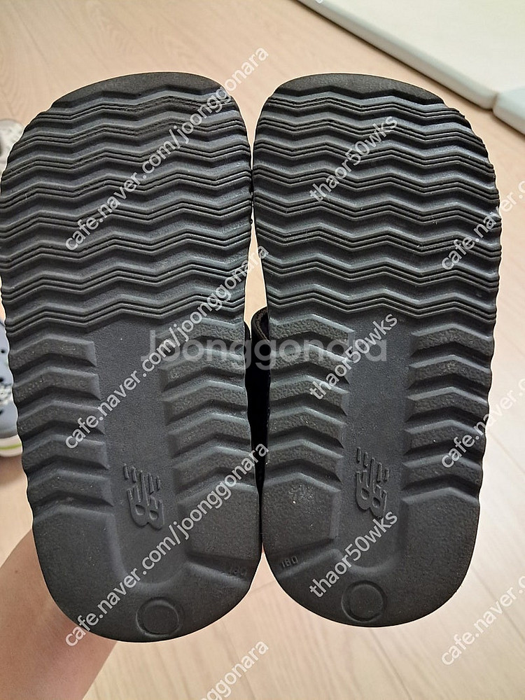 뉴발키즈샌들--1