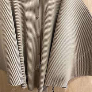 미이세이미야케 me ISSEY MIYAKE Session Pleats Jacket - Taupe