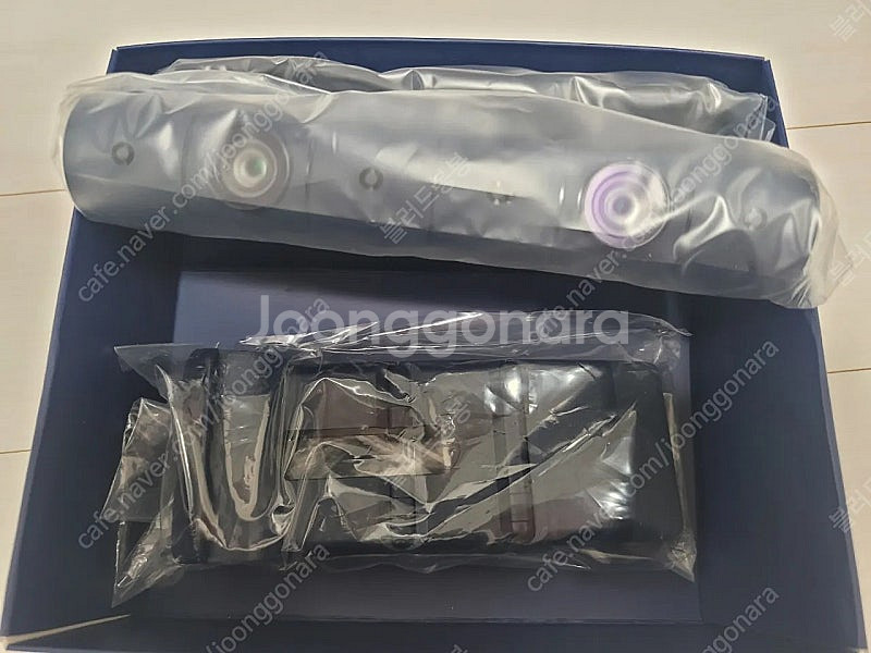 PS4 5억 한정판 카메라 신품 팝니다.--0