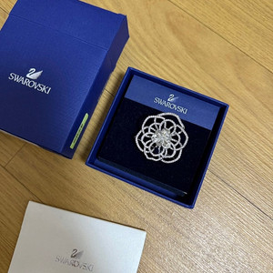 스와로브스키 브로치