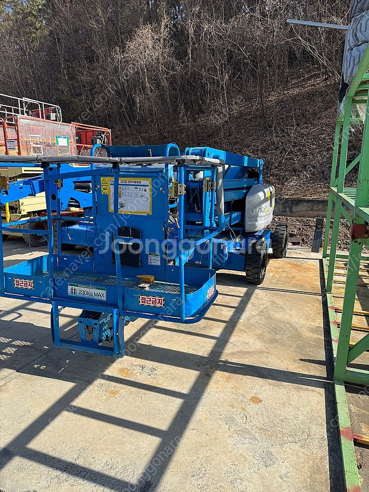 배터리 굴절형 16m 고소작업대 Genie Z45--2