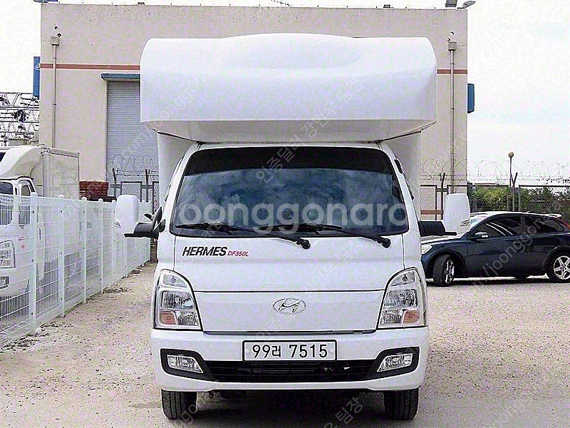 캠핑카 중고 포터2 흰색 2022년식 18,606km ...--3