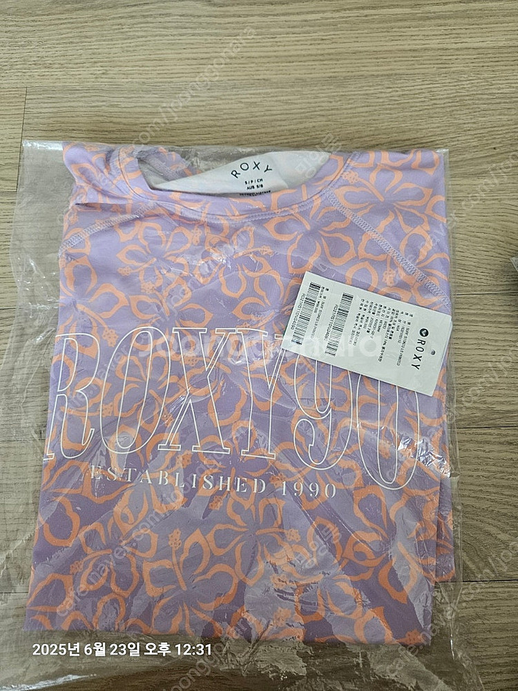 록시 플라워 프린팅 크루넥 래쉬가드 (RD21RS110...--0