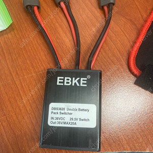(판매) 듀얼 배터리 병렬 어댑터 / 전기 자전거 이중 배터리 방전 어댑터 36v 20A /Ebike용 이중 리튬 이온 배터리 팩 방전 변환기