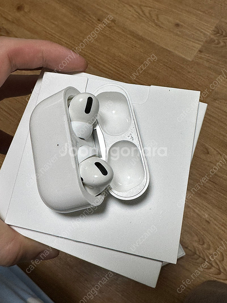 애플 에어팟 프로1 팝니다.--2