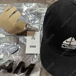 나이키 슈프림 acg 모자 브랙 팝니다
