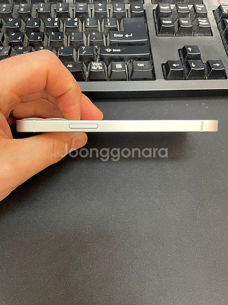 아이폰12미니 화이트 128GB 상태좋은 중고20만팝니...--4