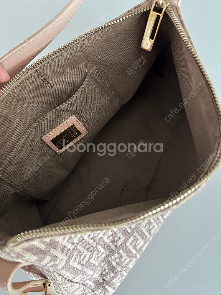 펜디 주카백 숄더백--5