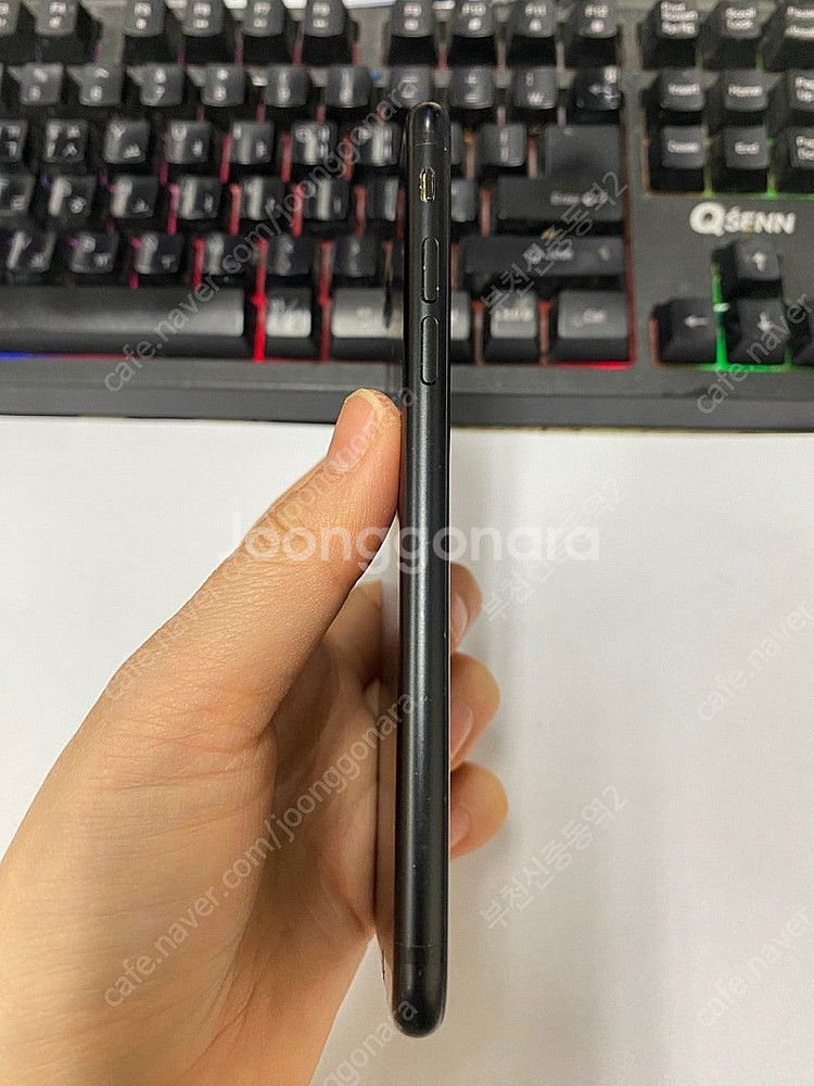 197269 아이폰7 매트블랙 외관깔끔 32GB 무잔상...--4