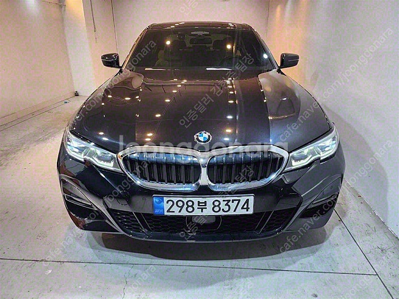 BMW 3시리즈 중고 BMW 중고 BMW 3시리즈 중고차 할부가능 검정색 2022년식 20,582km 320i M ...--0