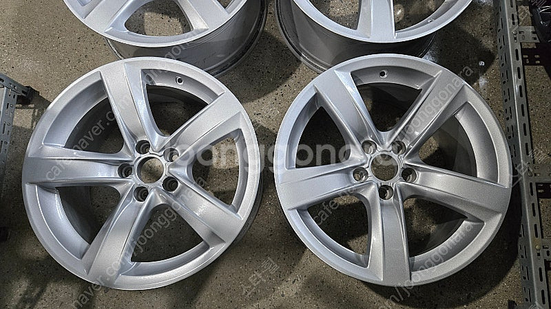 아우디 A5 35TDI 콰트로 스포트백 18인치 순정휠...--2