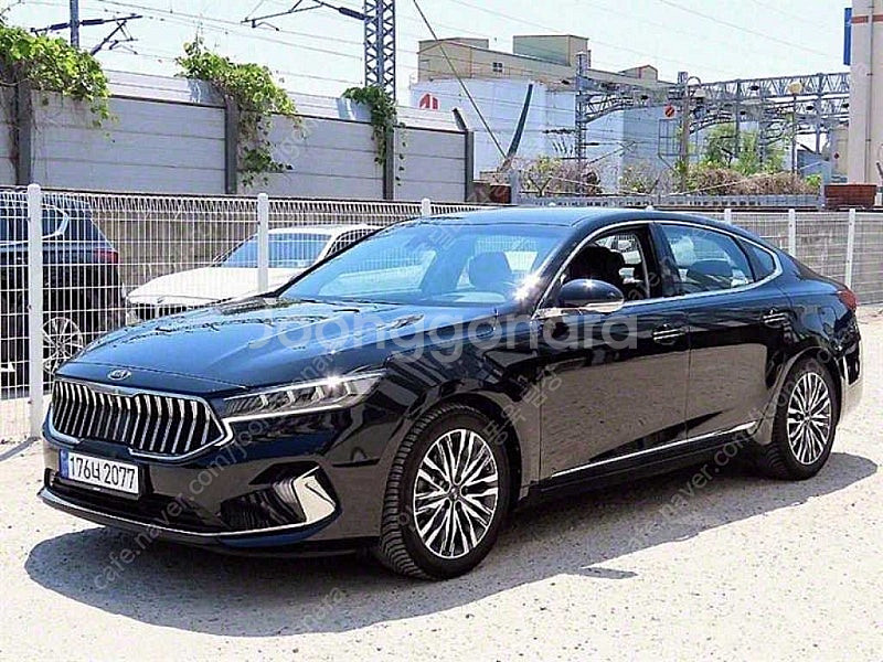 76,630 km K7 중고 프리미어 하이브리드 시그니...--7