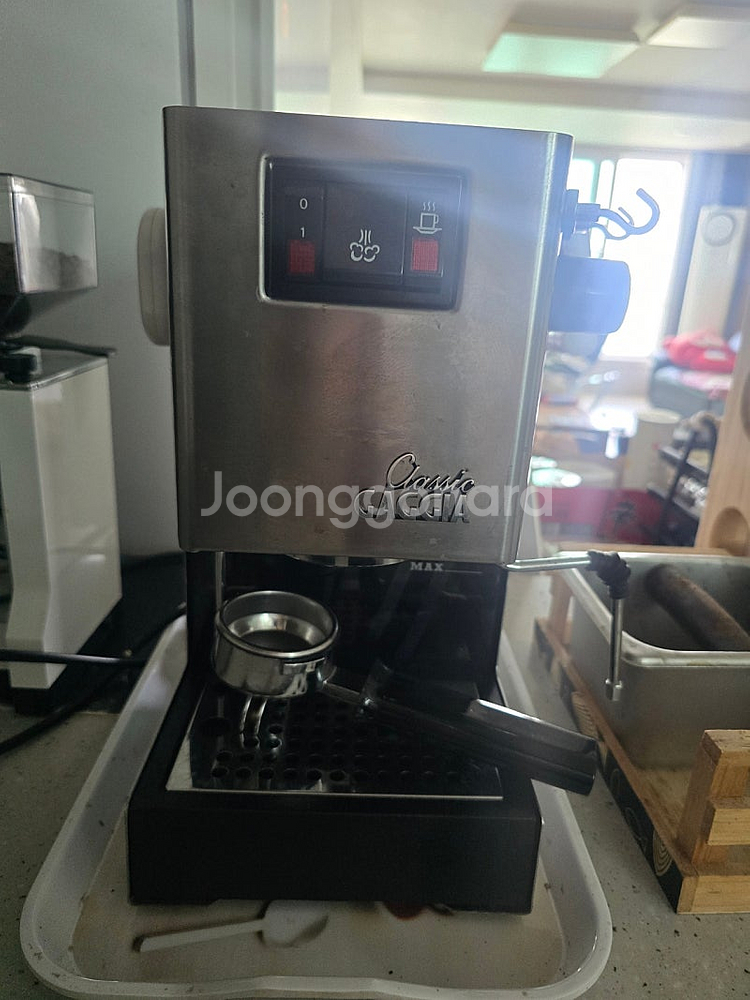 고장난 가찌아클래식 커피머신 팝니다--4