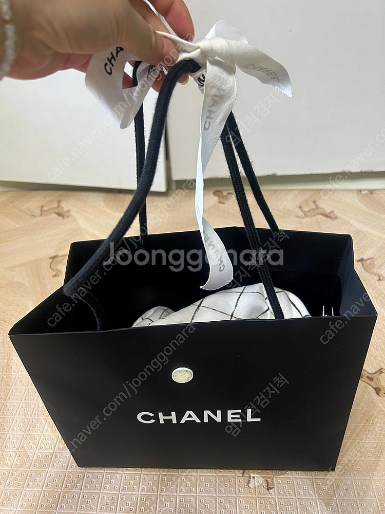 샤넬 보이백 스몰 캐비어 빈티지실버--1