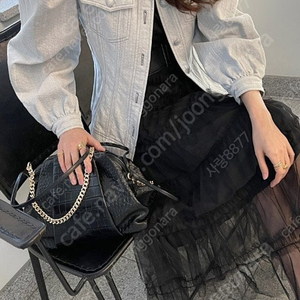 줄로그 데님 청 벌룬 퍼프 자켓 하객룩 출근룩 결혼식 페미닌 올드머니룩