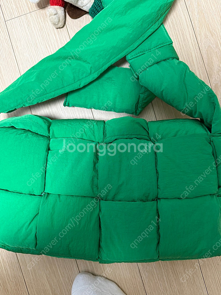보테가베네타 패딩 카세트백 그린 판매--3