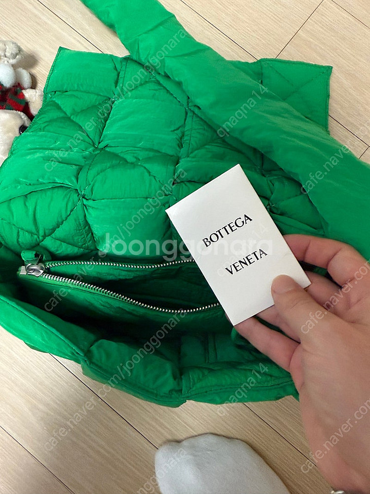 보테가베네타 패딩 카세트백 그린 판매--8