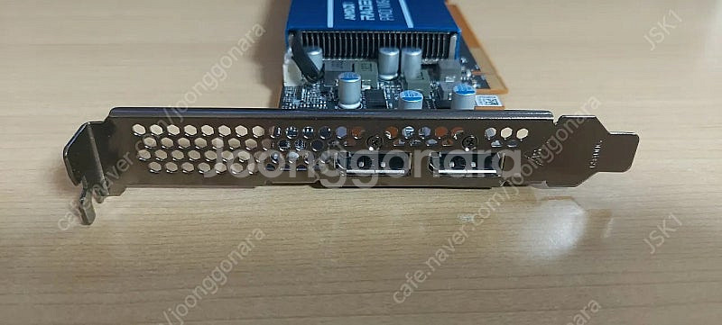 라데온 프로 W6400 1슬롯 무전원 그래픽카드--4