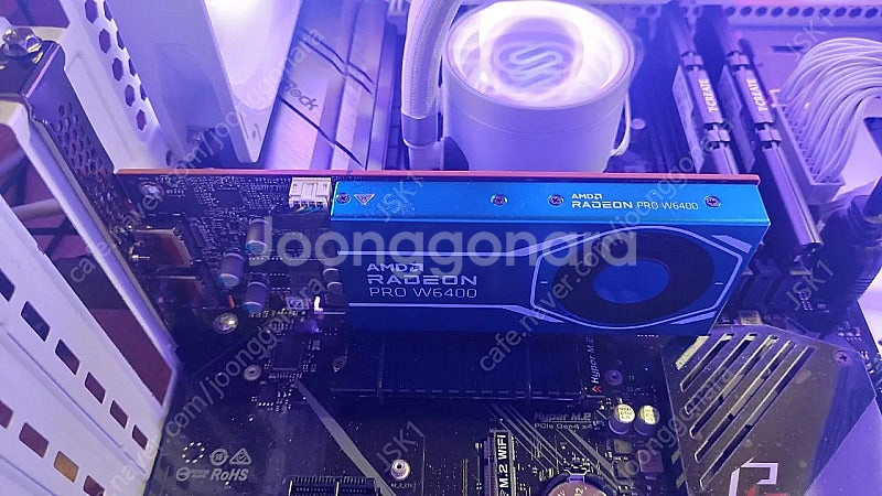 라데온 프로 W6400 1슬롯 무전원 그래픽카드--5