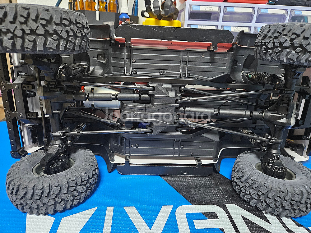 TRX4 디펜더 판매합니다.--1