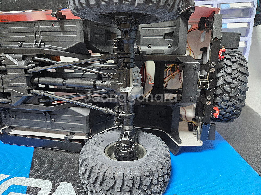 TRX4 디펜더 판매합니다.--3
