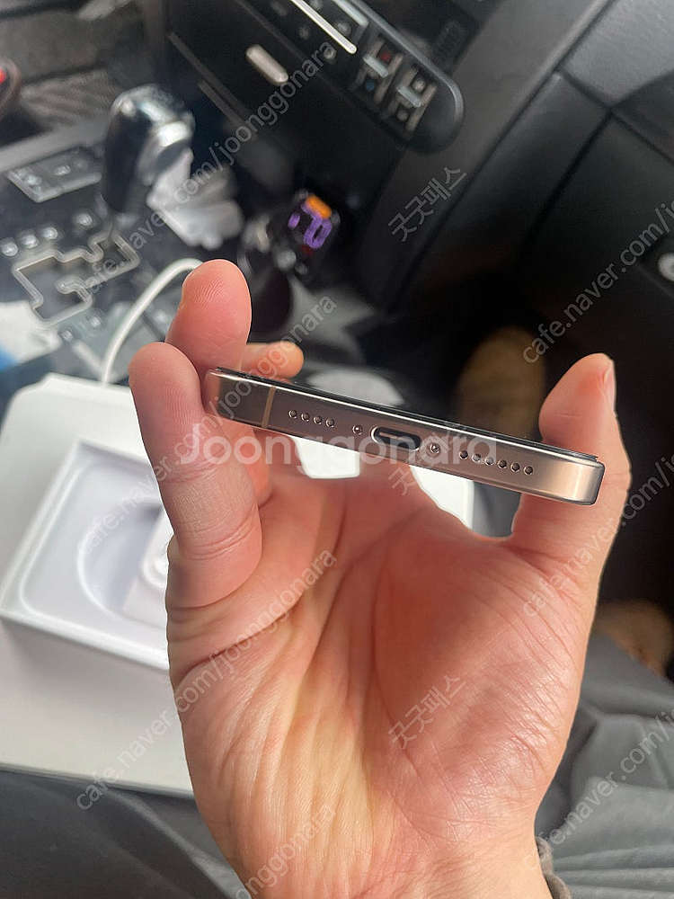 아이폰16프로 맥스 256gb 골드 개봉후 3일사용--3