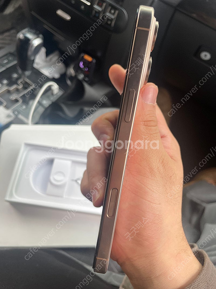 아이폰16프로 맥스 256gb 골드 개봉후 3일사용--4