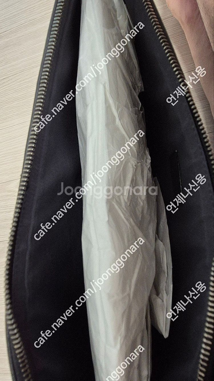 보테가클러치 라지(가장큰사이즈) 스트랩 정품인증 거의새...--5
