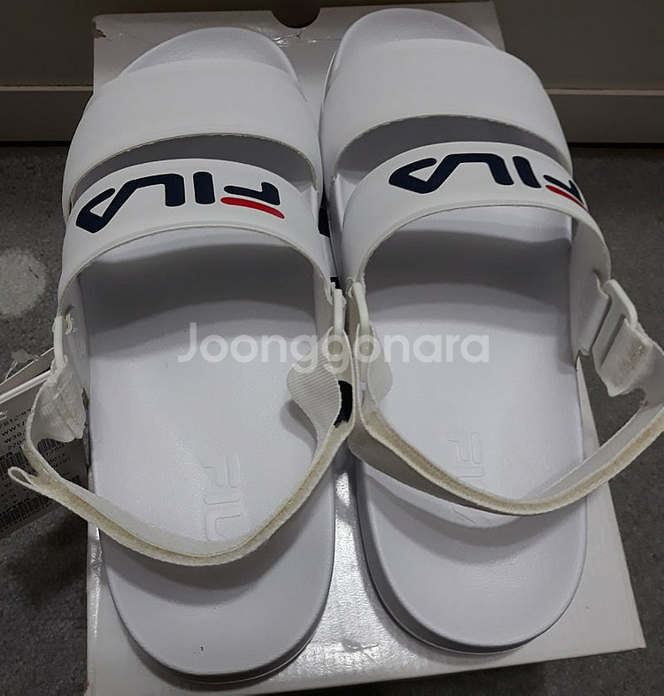 휠라 남성샌들 280사이즈 새제품 만원--3