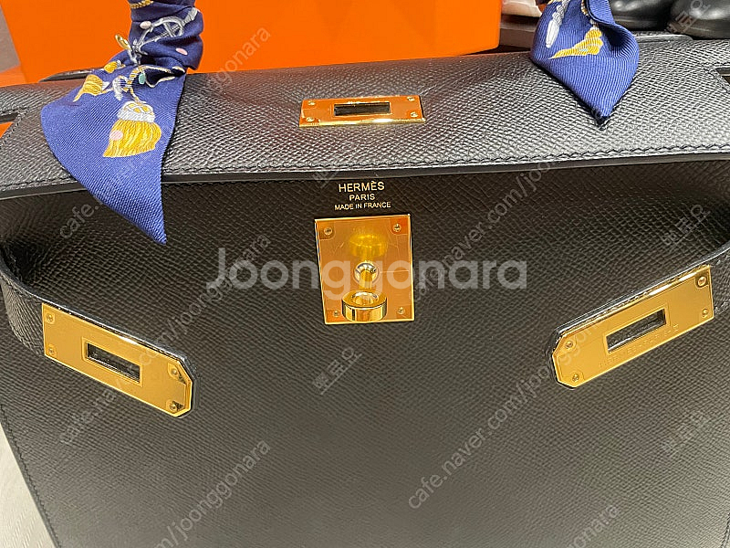 에르메스 켈리28사이즈 블랙금장 판매합니다--2