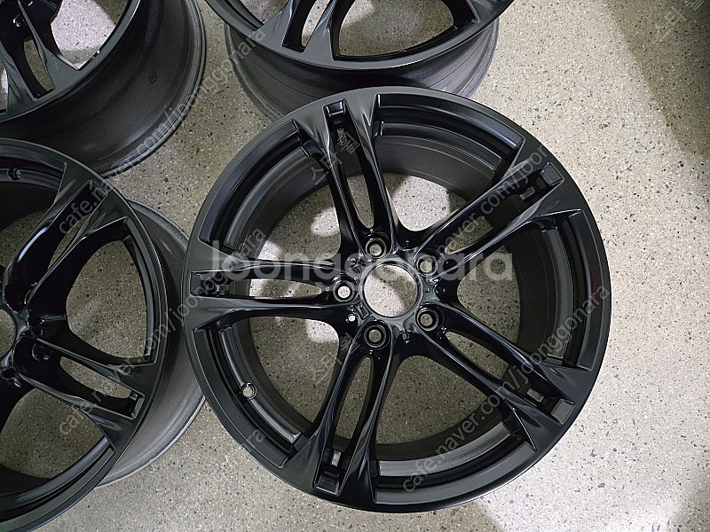 BMW F10 613M 사틴블랙 18인치 순정휠 대품판매95만원--1