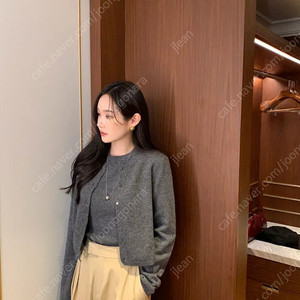 [1회 착용] 오브제스트 울100% 캐시미어 베이직 라운드 가디건 차콜