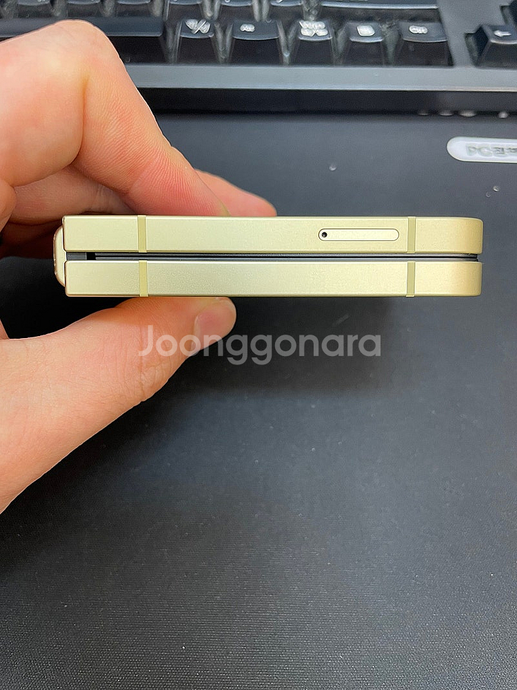 갤럭시Z플립6 옐로우 256GB 무잔상 상태좋은 중고5...--4