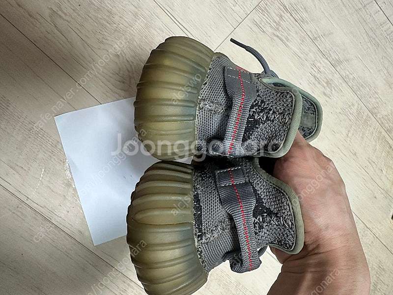 아디다스 이지부스트350v2 벨루가2.0 팝니다--2