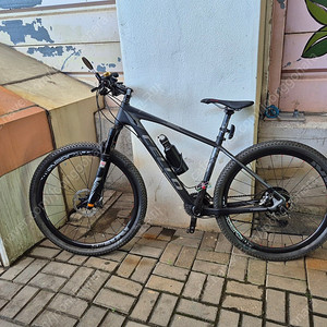 2018첼로 크로노 90 풀카본 MTB 판매합니다