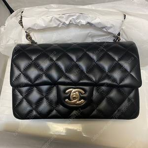 샤넬 금장 뉴미니