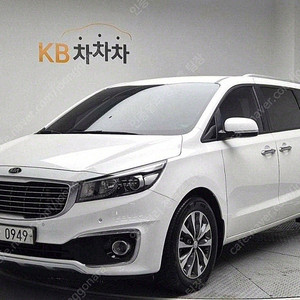 올 뉴 카니발 중고 가격 중고 카니발 흰색 2016년식 53,803km 디젤 9인승 럭셔리 개인중고차