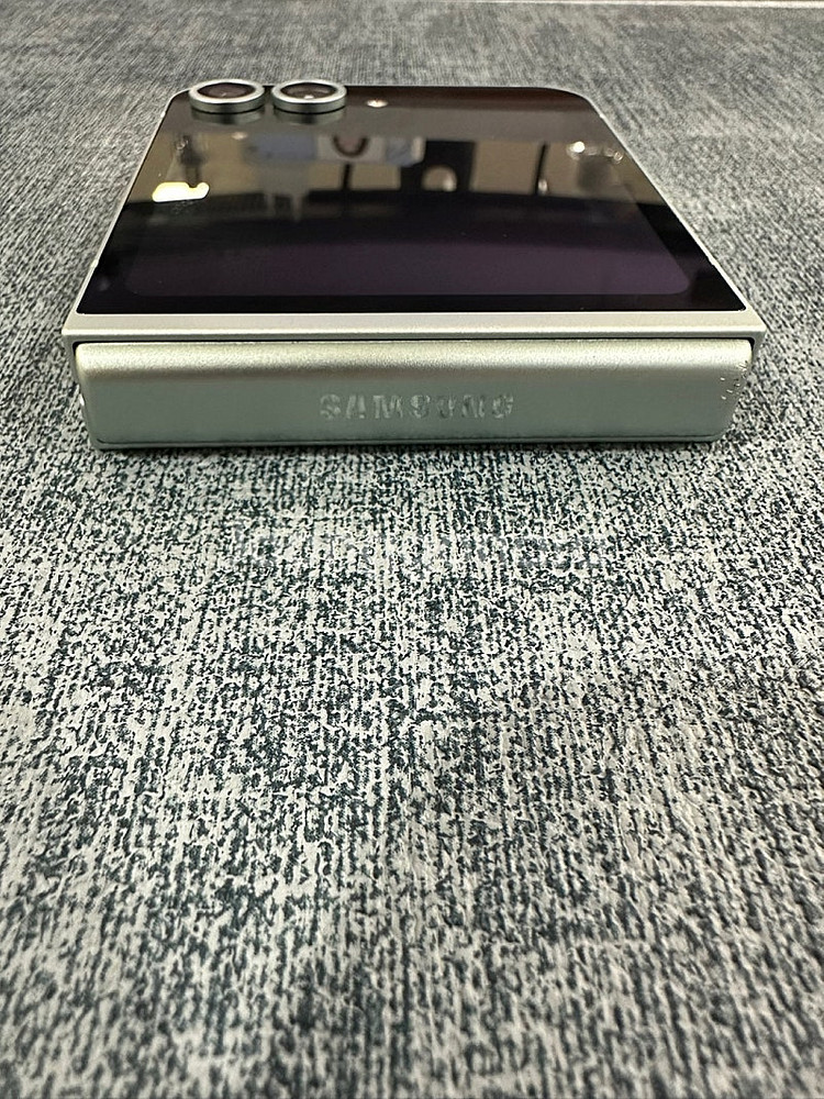 갤럭시Z플립6 256G 민트 24년 7월개통 무잔상 5...--7