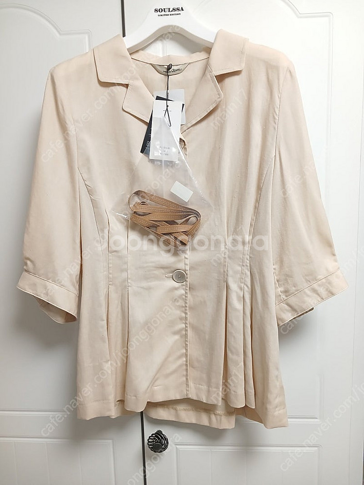 로엠 린넨 블라우스 새옷--4