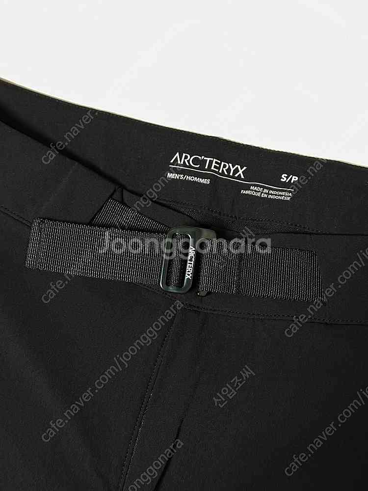 아크테릭스 감마 LT 블랙 팬츠 30사이즈 판매해요.--0