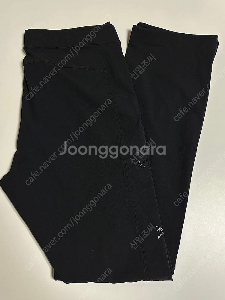 아크테릭스 감마 LT 블랙 팬츠 30사이즈 판매해요.--3