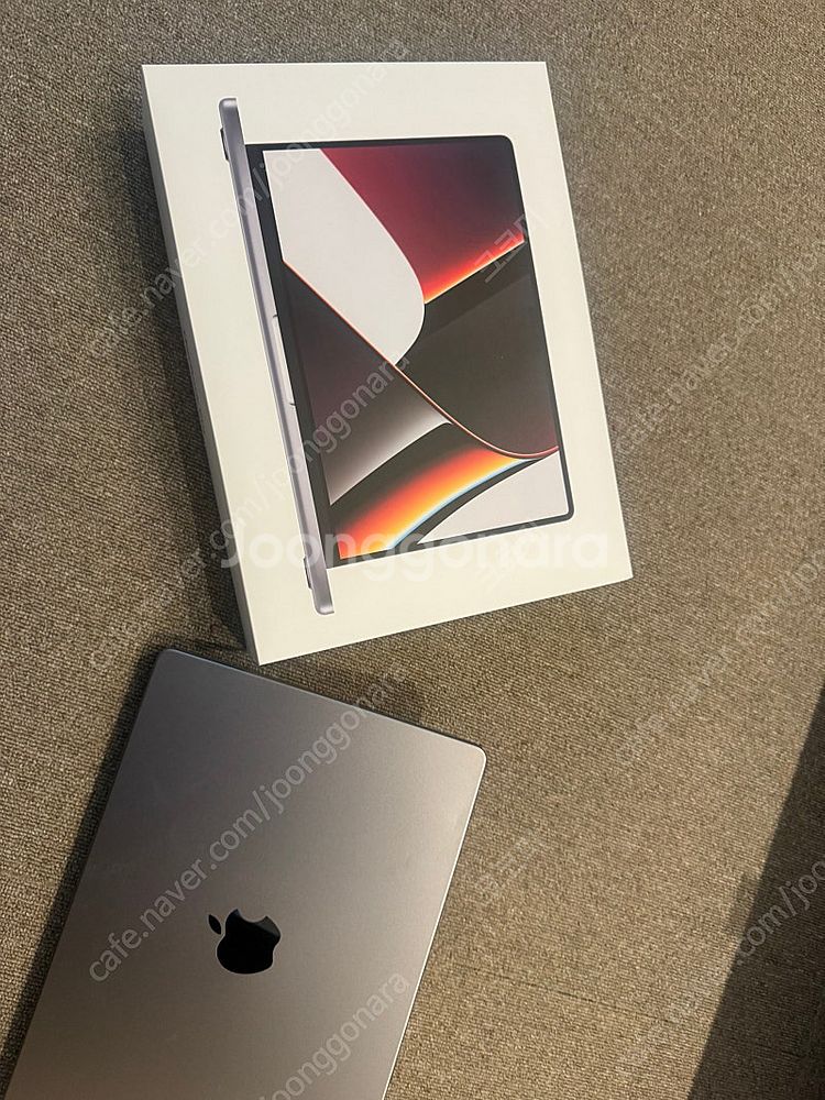 애플 맥북 스그 1tb 16gb 입니다--2